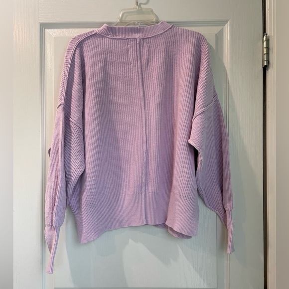 Aerie Soft Lilac Crew Neck Sweater size Small Violet Flurry - Picture 2 of 5
